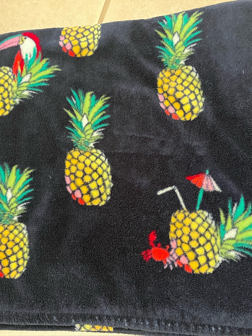 Vera Bradley Toucan Party Throw